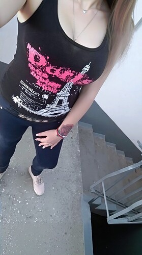 (4) Ich möchte erotische Momente mit dir über LIVE-CAM 📹 und sexy Chat 💬 erleben 😘